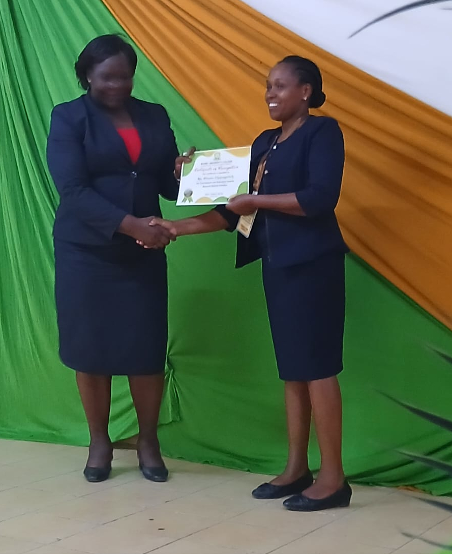Staff Award Winni